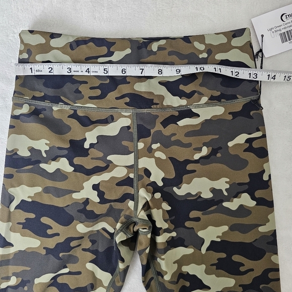 NWT Zyia Active Camo 7/8 Leggings Size 4 & 6 Light Green Reflective Soft & Snug - Picture 13 of 15